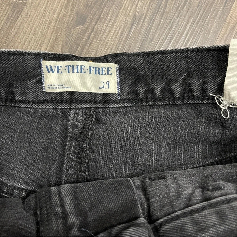 This is a We The Free Moxie Low Slung Pull On Barrel Skirt